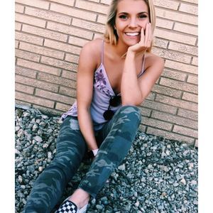 Meet your Posher, Hannah